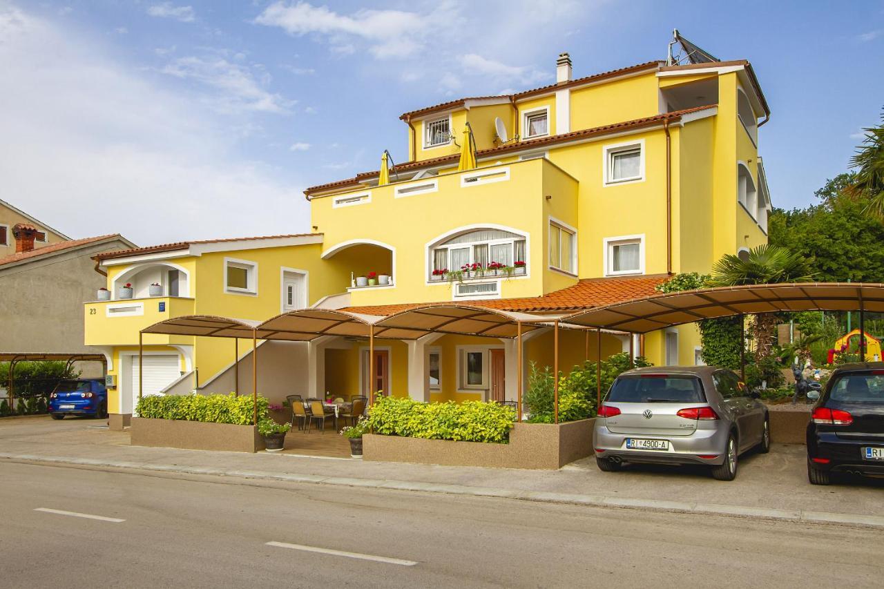 Apartmani Justic Njivice Exterior foto